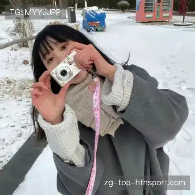 薄香绮